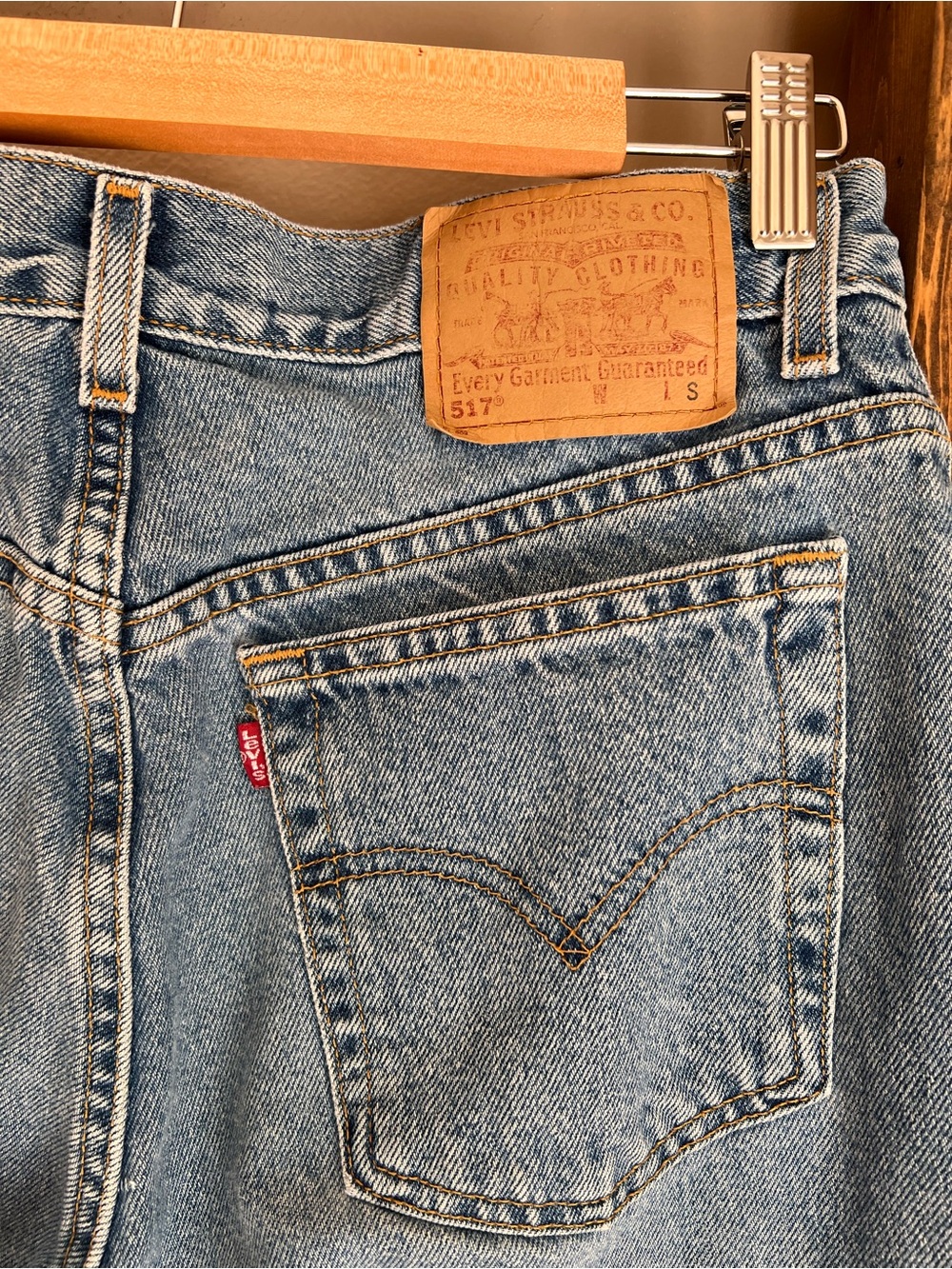 Levi's 517s Light Blue Bootcut Jeans - Picture 4 of 8